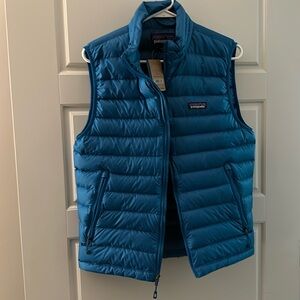 NWT Mens size small Women Patagonia vest